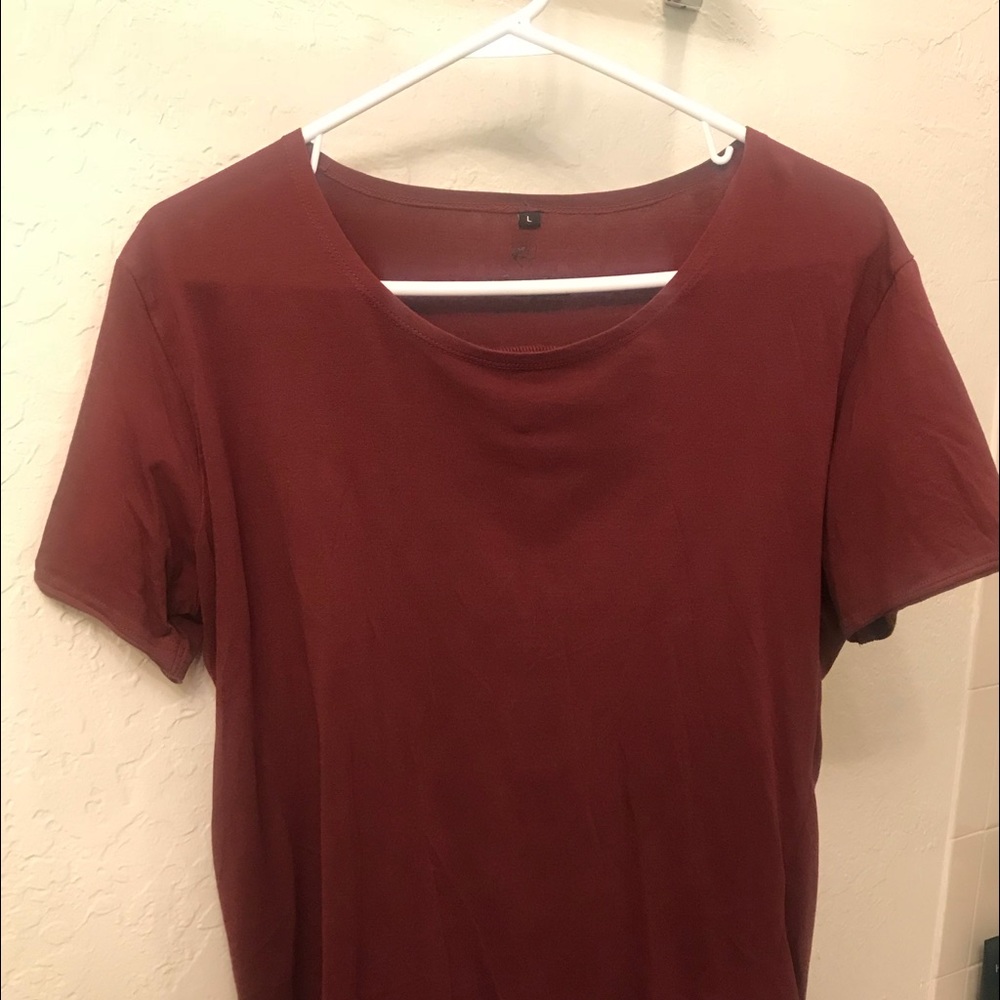 Men’s alphalete scoop neck lifestyle